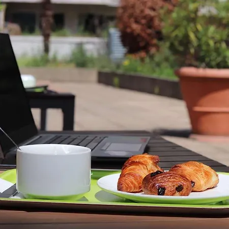 Ibis Budget La 19eme Ξενοδοχείο 2*