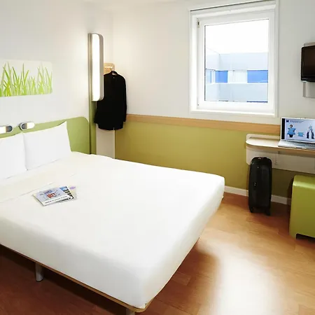 Ibis Budget La 19ème Hotel 2*