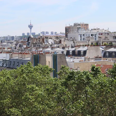 Ibis Budget La 19ème 2*
