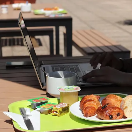 Ibis Budget La 19ème Hotel 2*